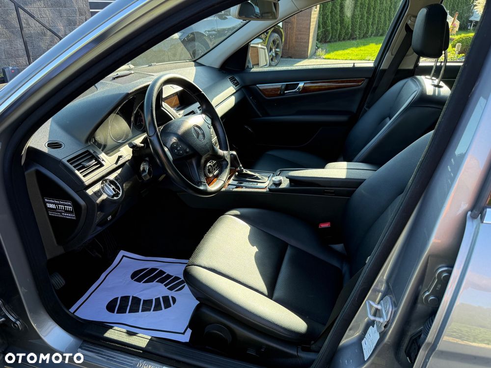 Mercedes-Benz Klasa C 180 CGI Automatik BlueEFFICIENCY Elegance - 20