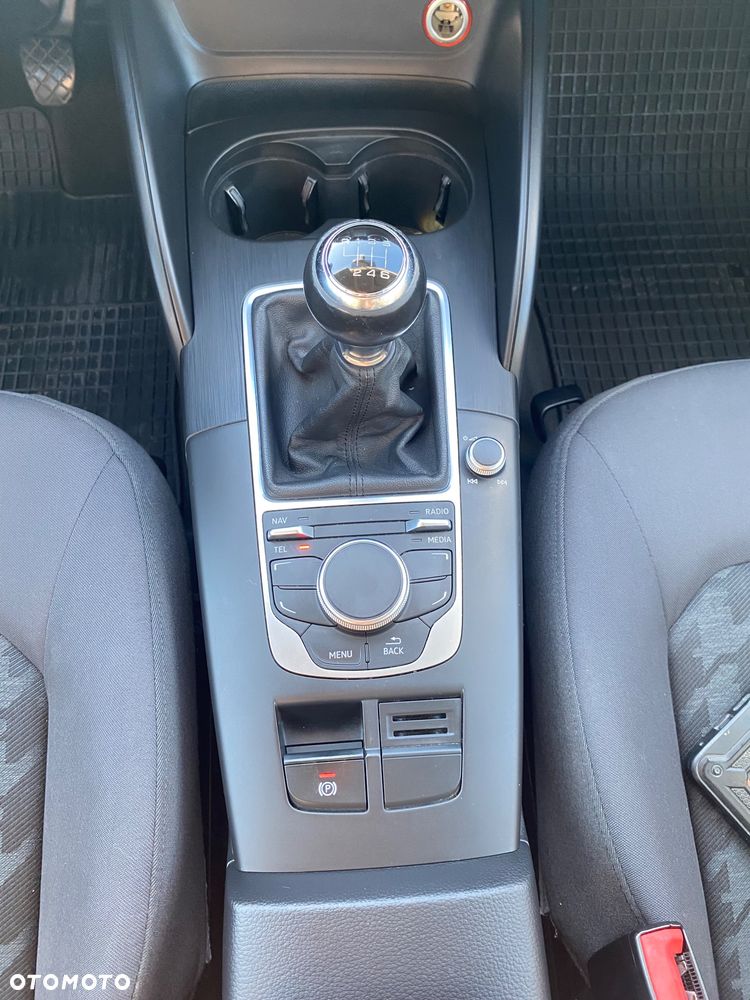Audi A3 Sportback - 15