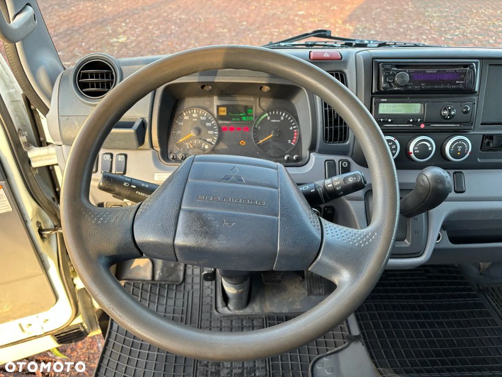 Mitsubishi FUSO Canter 7C15 - 25