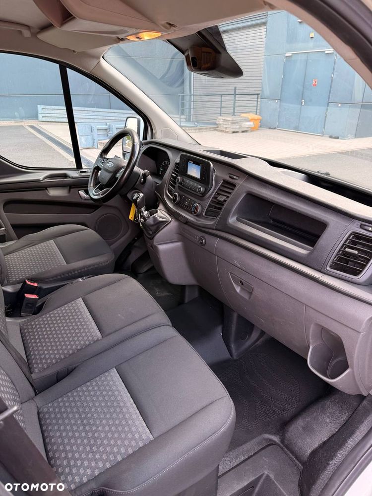 Ford Transit Custom - 10