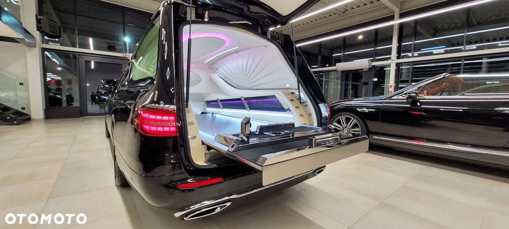 Mercedes-Benz Klasa E 200 d Exclusive - 24