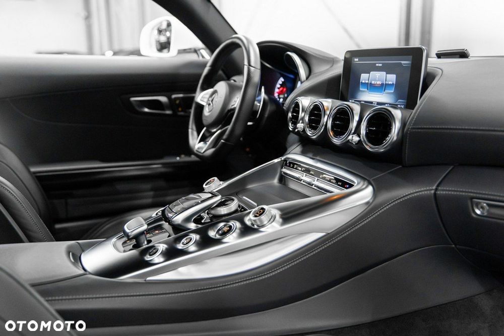 Mercedes-Benz AMG GT - 34