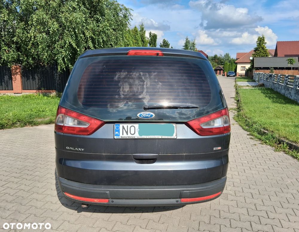 Ford Galaxy 2.0 TDCi Ambiente - 14