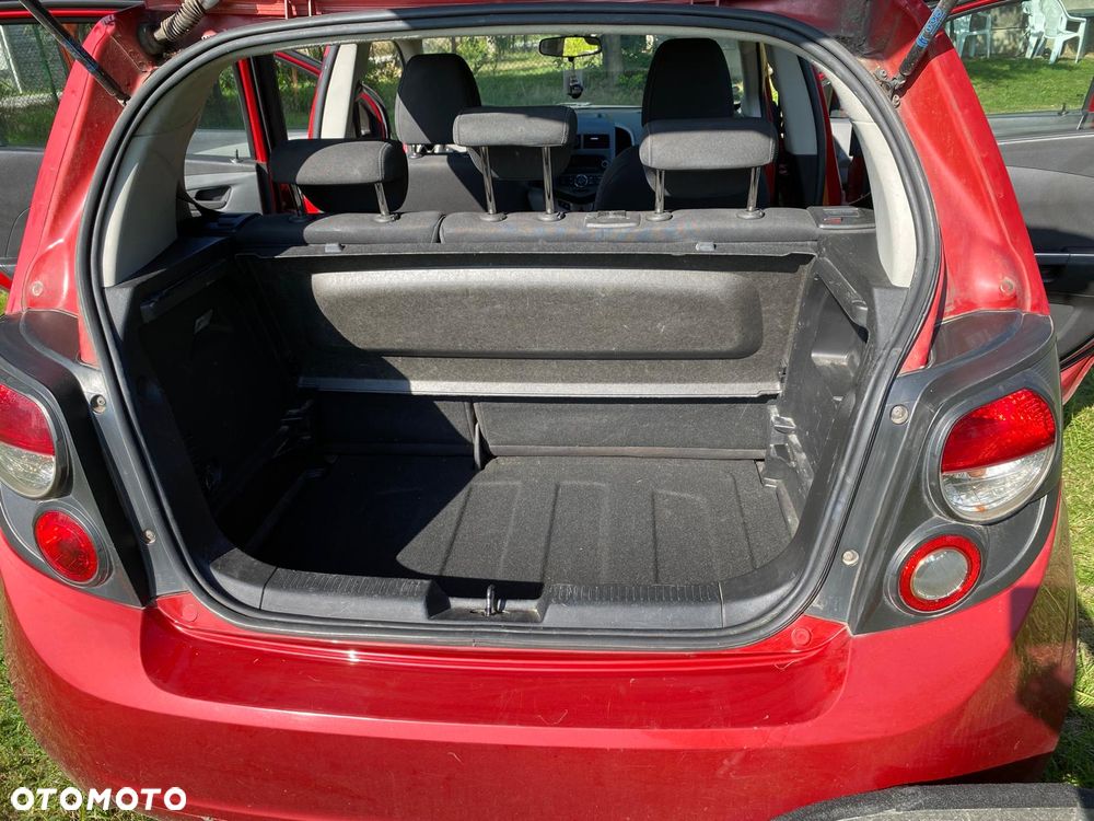 Chevrolet Aveo - 10