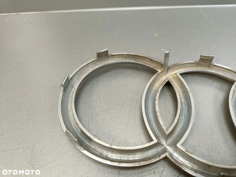 Znaczek Logo Grilla Audi Q5 8R Emblemat 8R0853651 - 7