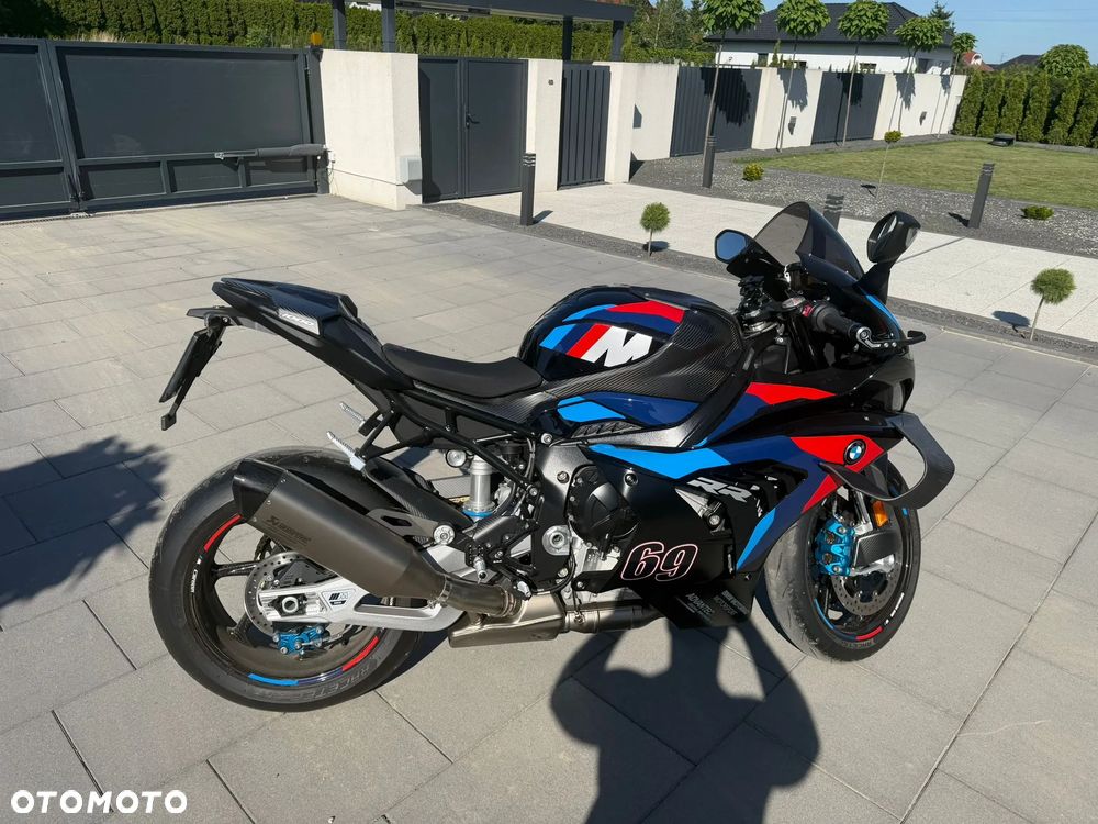 BMW S - 4