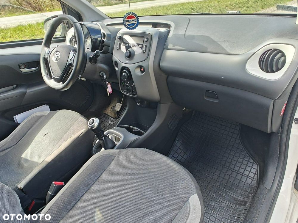 Toyota Aygo - 10