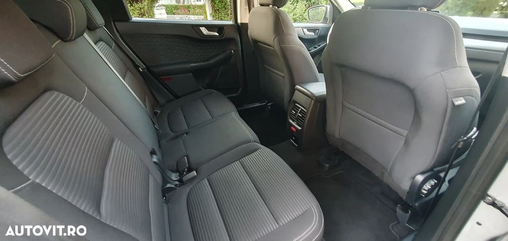 Ford Kuga 1.5 EcoBoost 2x4 Titanium - 36