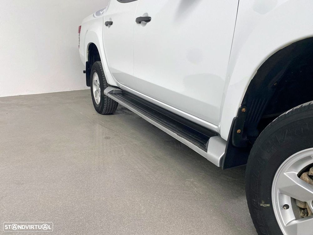 Mitsubishi L200 2.3 DI-D CD Invite 4WD - 8