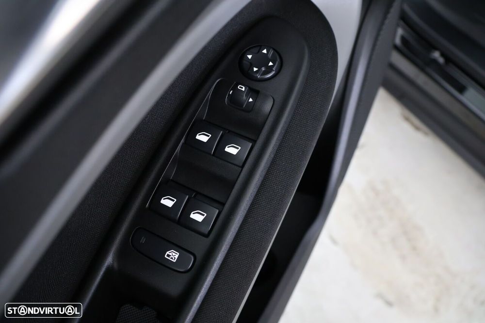 Jeep Avenger 54 kWh Altitude - 14