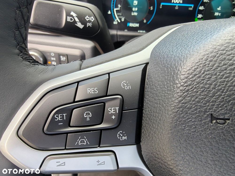 Volkswagen Amarok Life 2.0 TDI LED Matrix Side Assist HAK 4X4 - 23