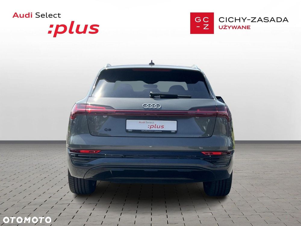 Audi Q8 e-tron - 4