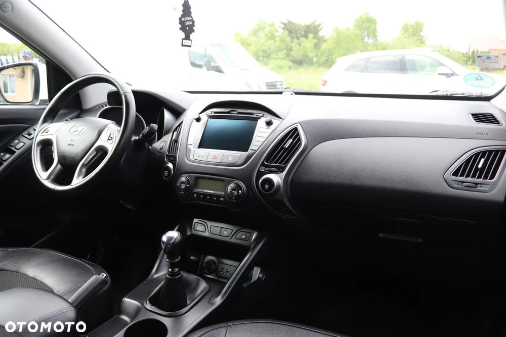 Hyundai ix35 1.6 GDI Premium 2WD - 24