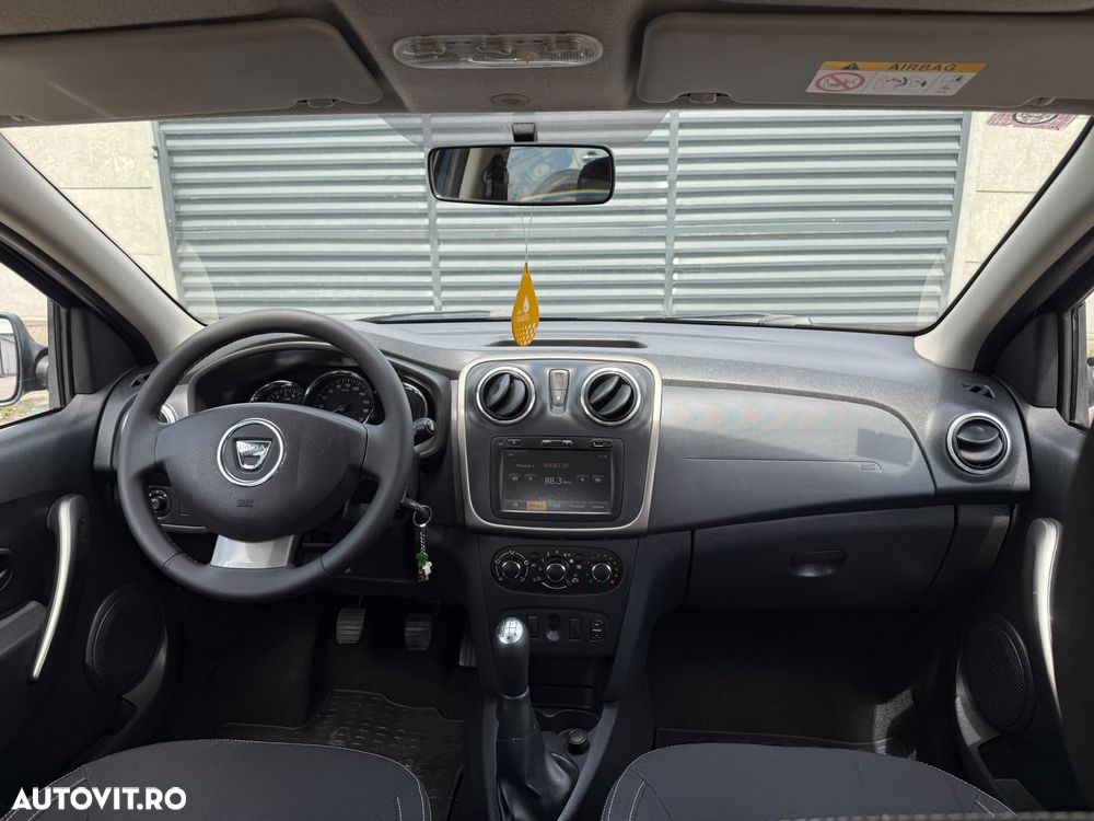 Dacia Sandero TCe 90 Laureate - 8