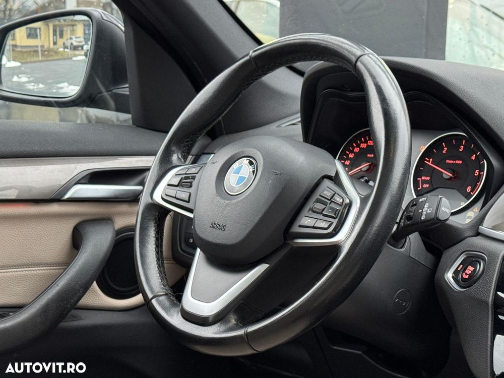 BMW X1 - 10