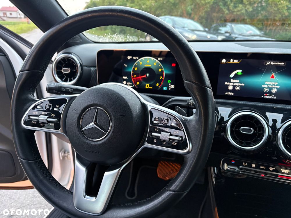 Mercedes-Benz Klasa A 200 7G-DCT Edition 19 - 16