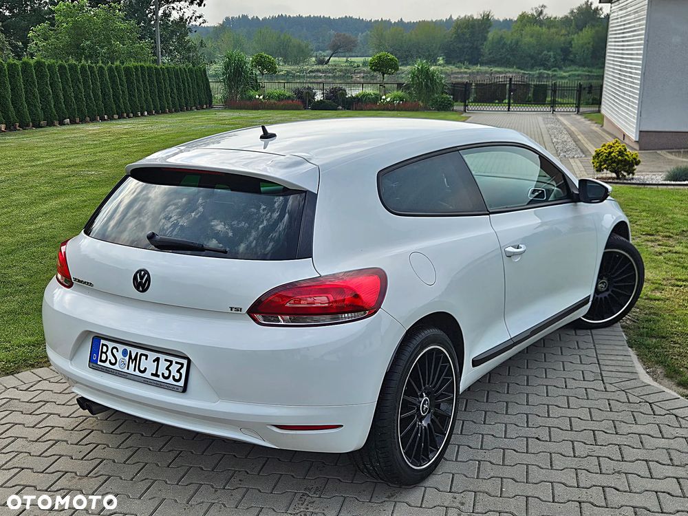 Volkswagen Scirocco 1.4 TSI DSG - 24