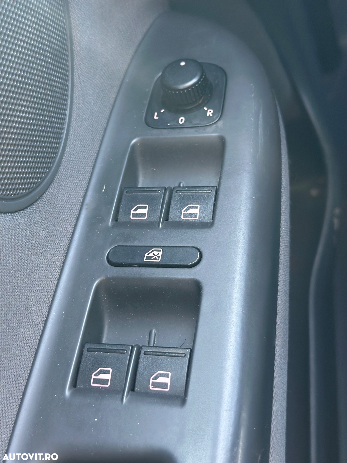Volkswagen Golf Plus 1.9 TDI Tour - 10