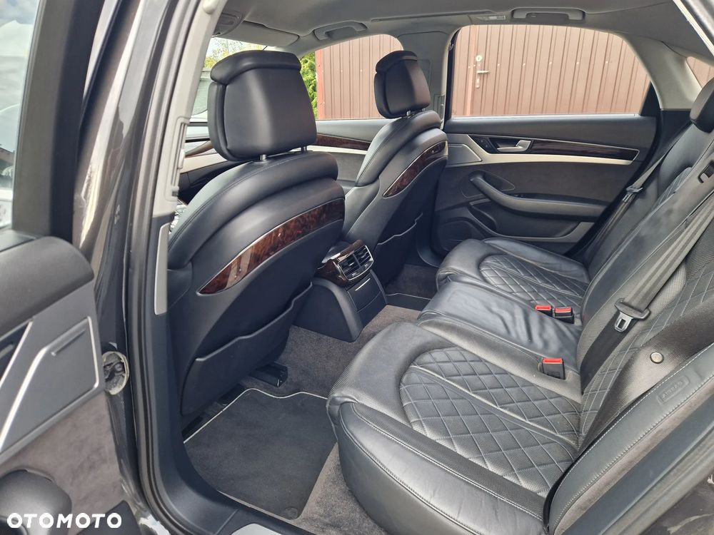 Audi A8 4.2 TDI Quattro - 10