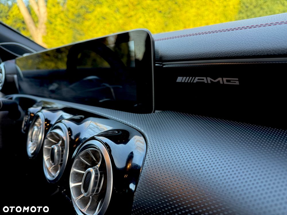 Mercedes-Benz CLA AMG 45 4-Matic - 26