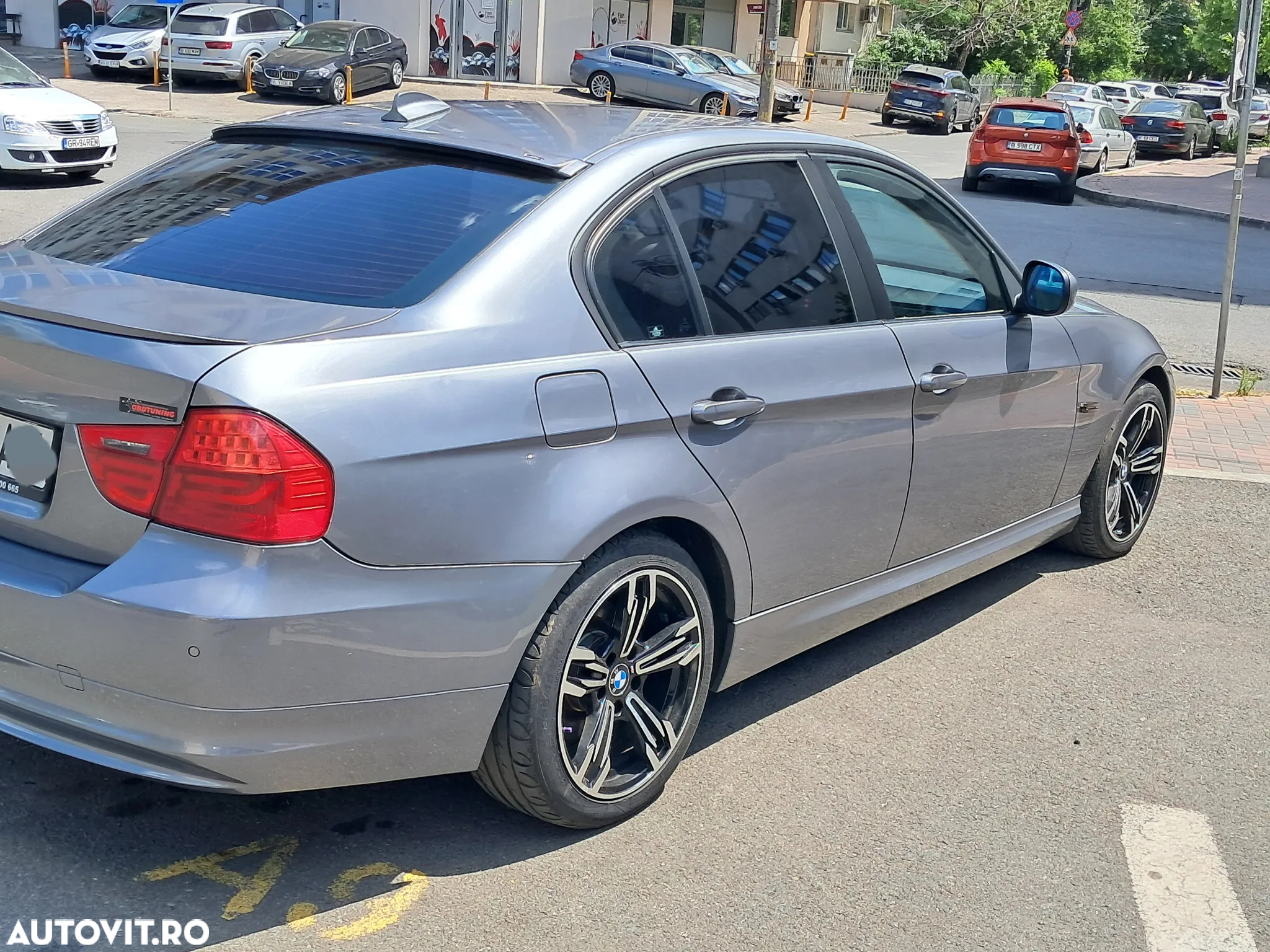 BMW Seria 3 318d - 6