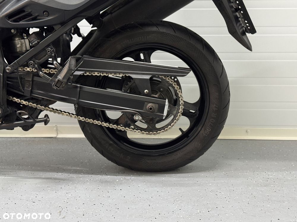 Suzuki V-STROM - 13