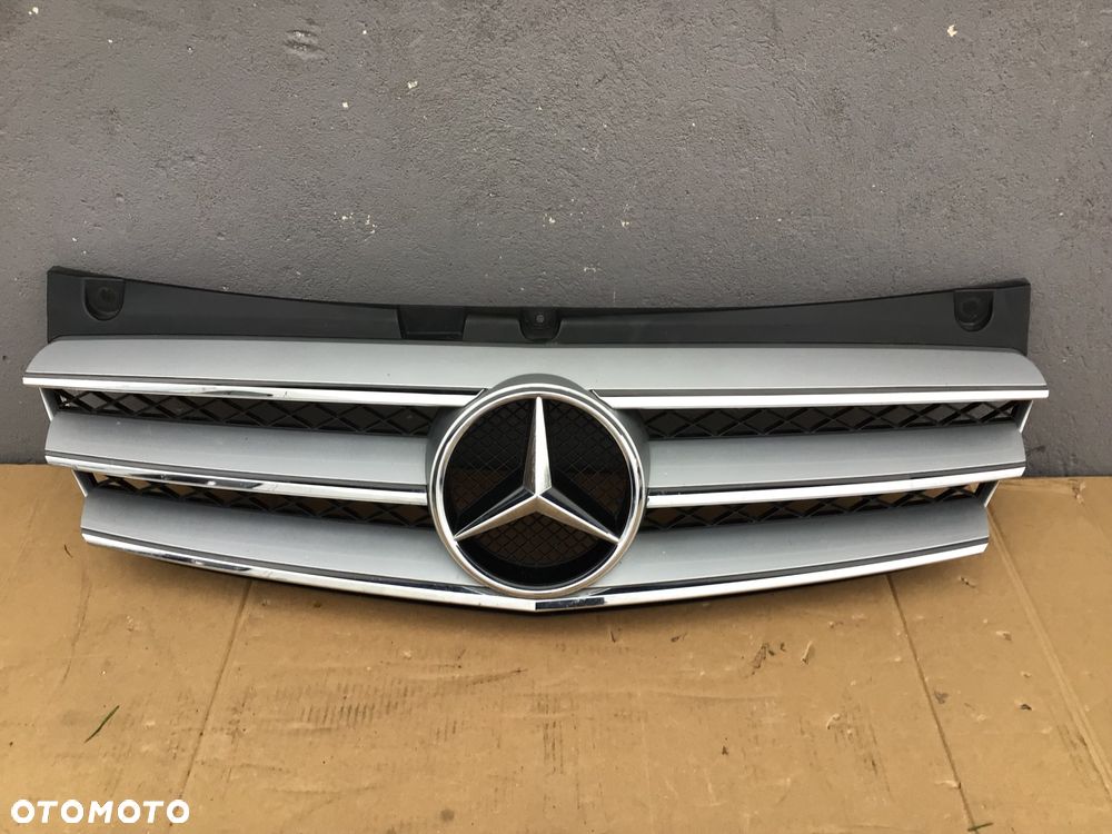 Grill Atrapa Mercedes V klasa 639