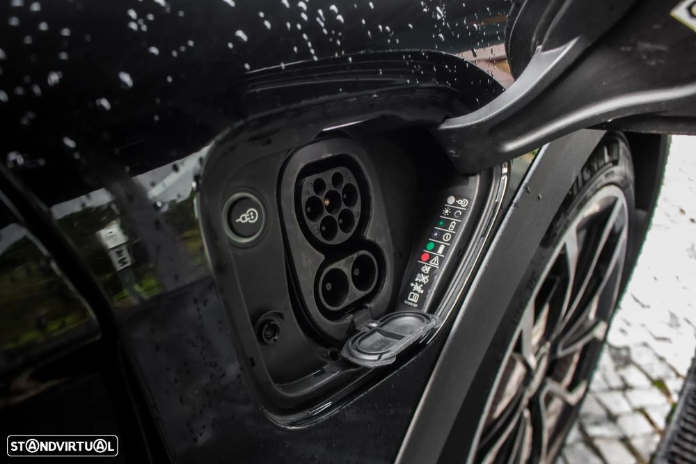 Porsche Taycan Cross Turismo 4 - 45