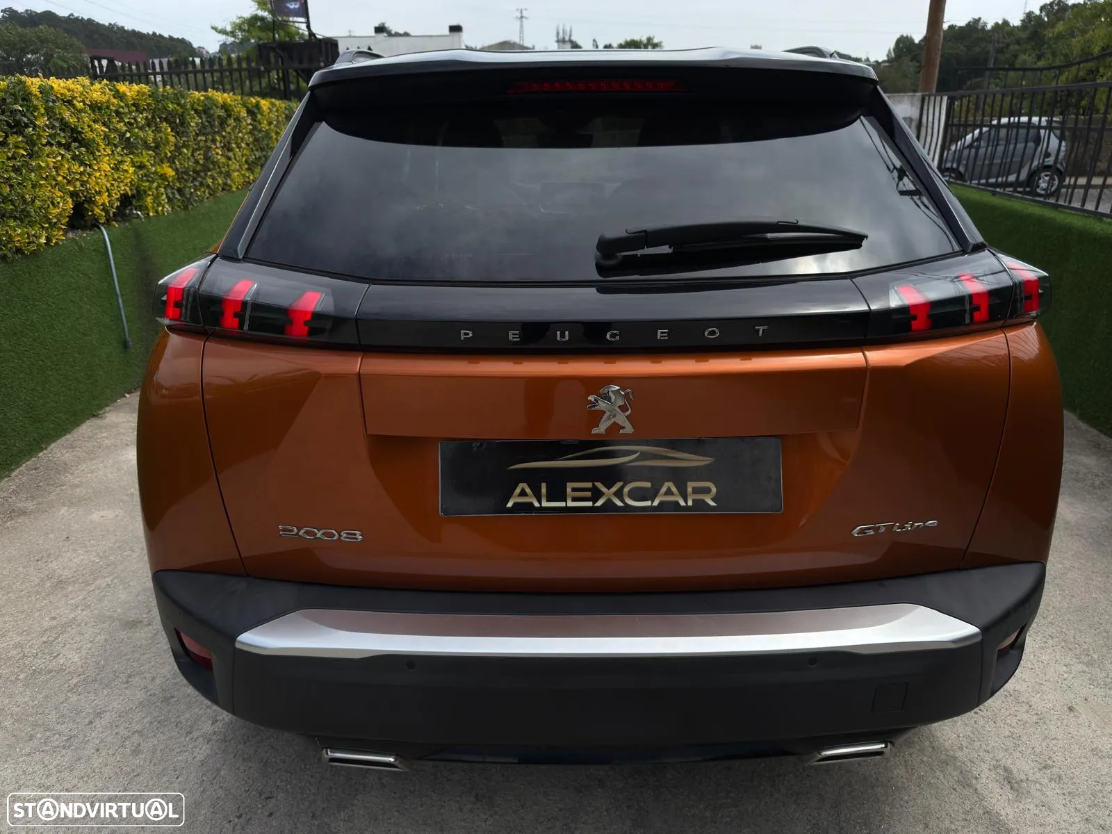 Peugeot 2008 1.2 PureTech GT Line - 11