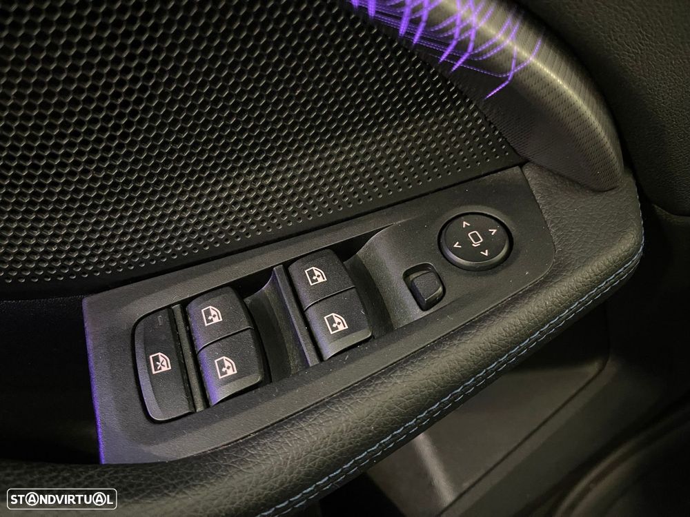 BMW 116 d Pack Desportivo M - 37