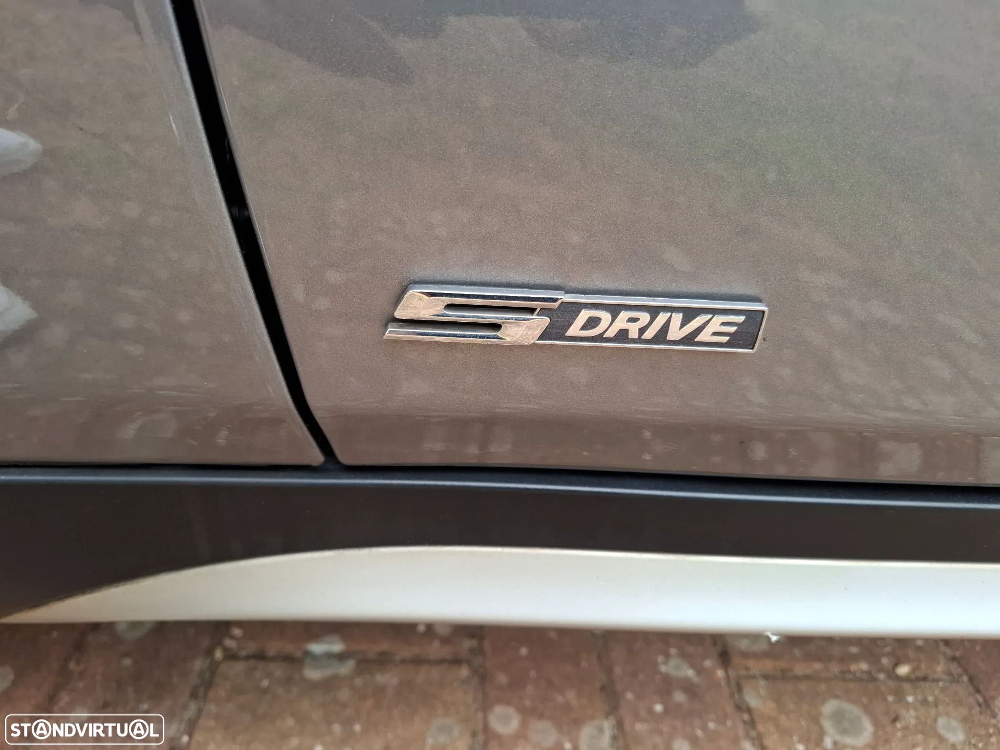 BMW X1 18 d sDrive - 11