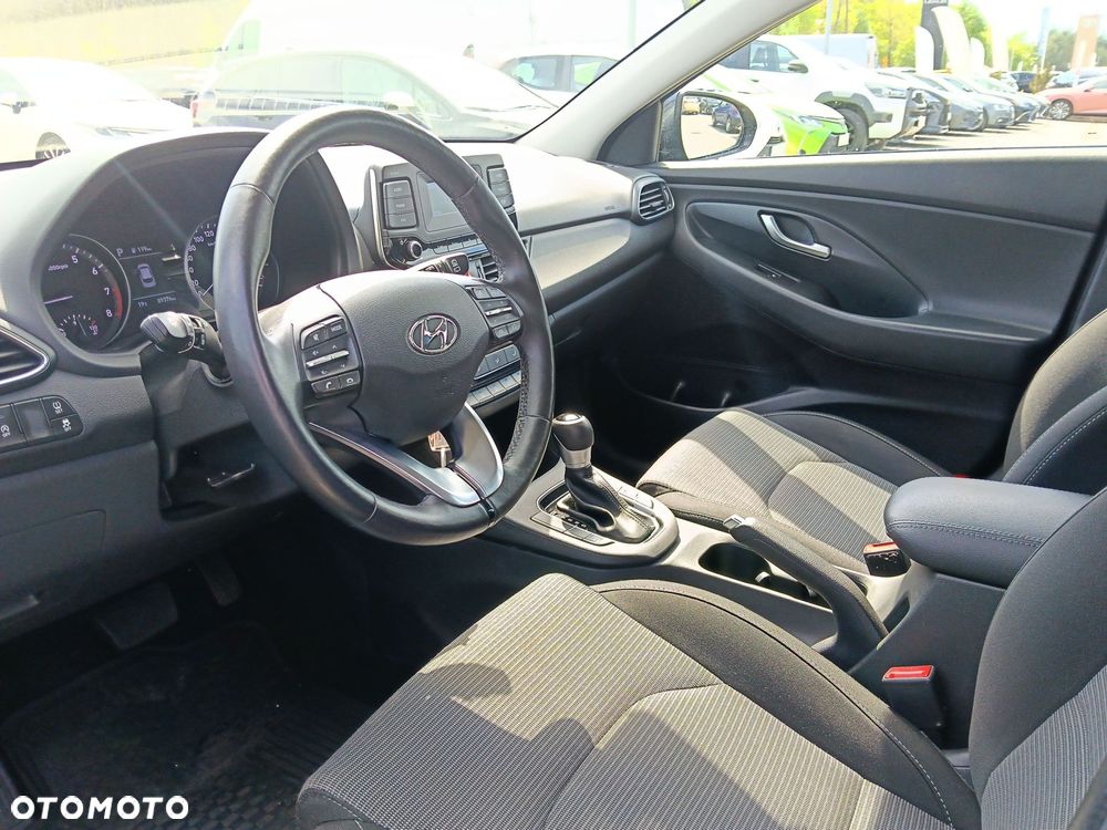 Hyundai i30 1.0 T-GDI Classic + DCT - 10