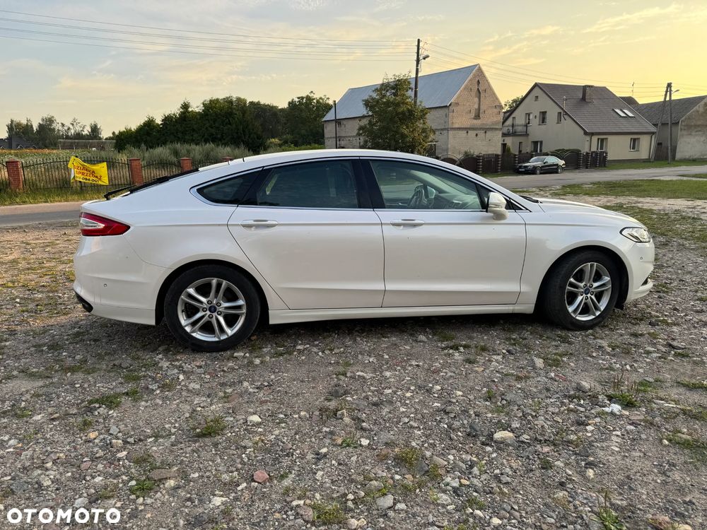 Ford Mondeo 2.0 EcoBoost Titanium - 4