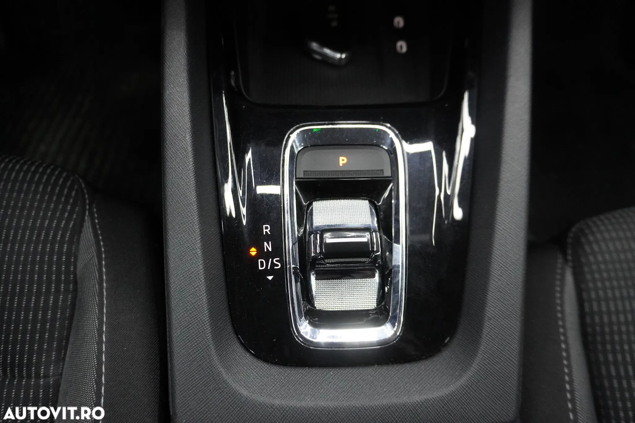 Skoda Octavia 2.0 TDI DSG Ambition - 32