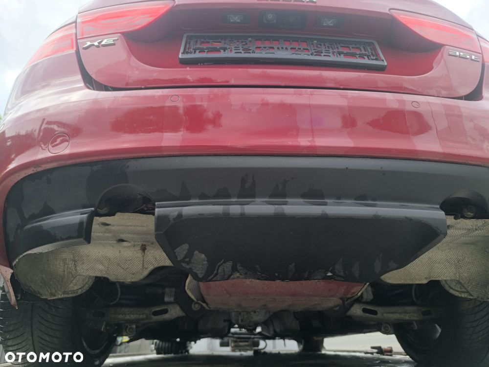 Jaguar XE - 6