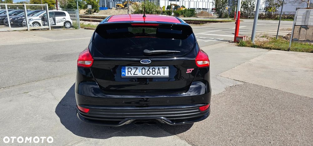 Ford Focus - 21