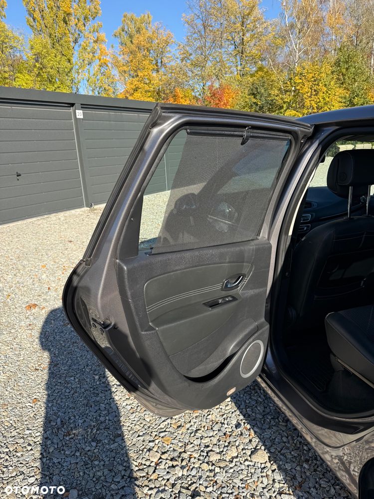 Renault Scenic - 16