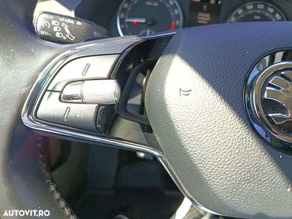 Skoda Octavia 2.0 TDI DSG Ambition - 13