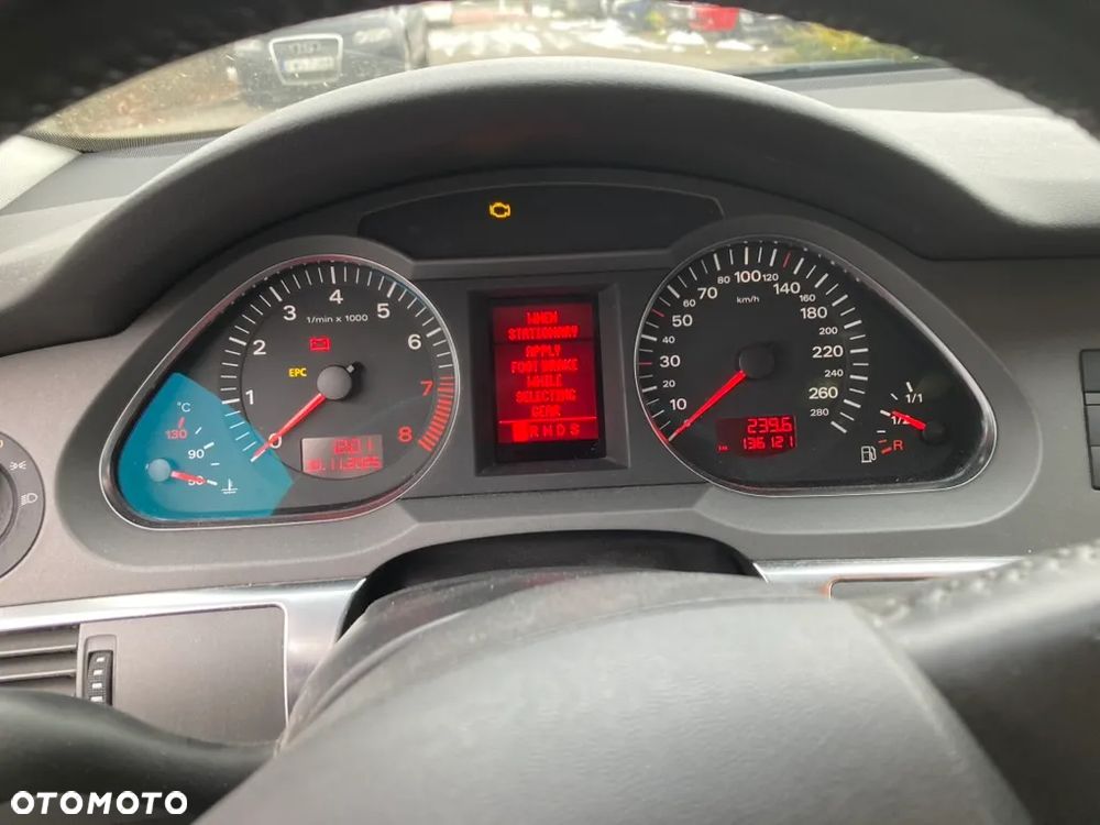 Audi A6 Avant 4.2 Quattro Tiptronic - 18