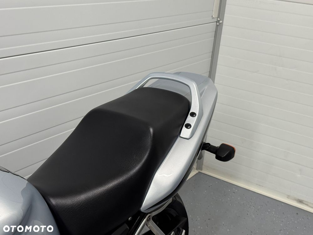 Yamaha FZ6 - 21