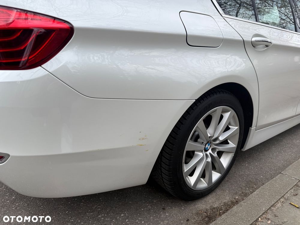 BMW Seria 5 525d xDrive Luxury Line - 26