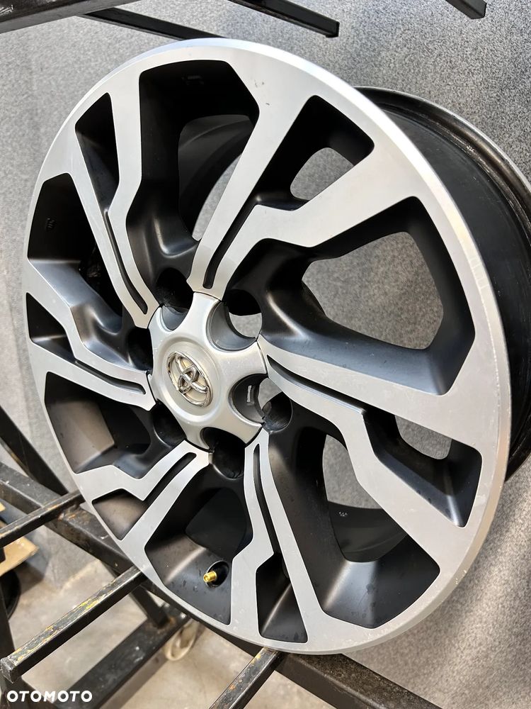 4 FELGI ALU. TOYOTA HILUX, LAND CRUISER  17'' 7,5J  ET30  PC457-0K001 - 8