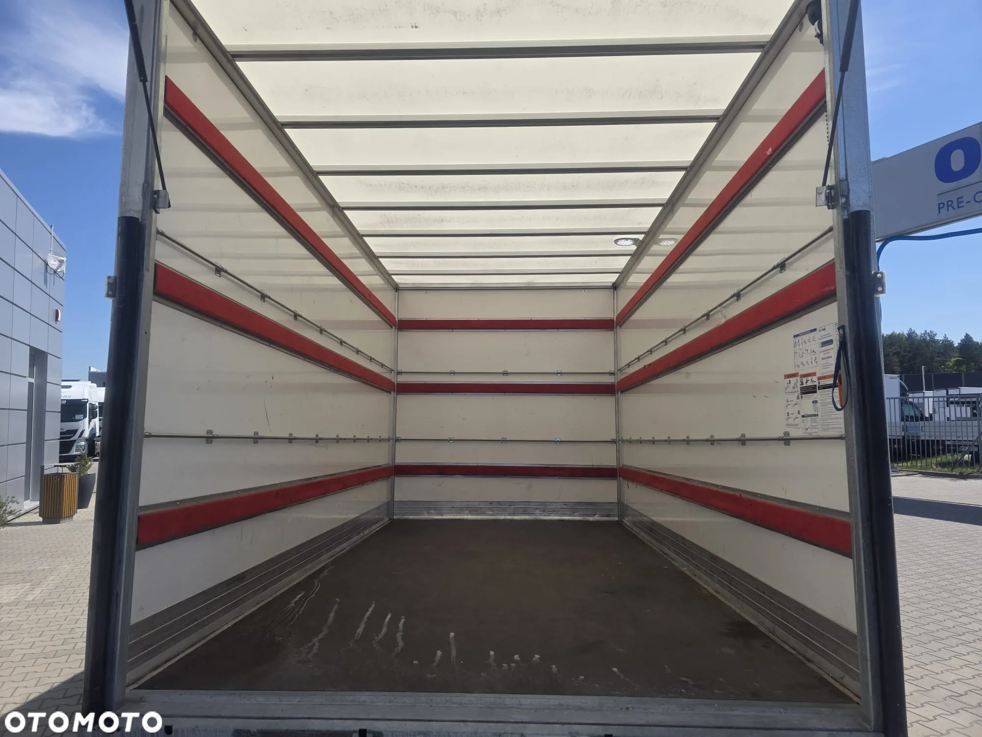 Iveco 35C16 Kontener z winda 8EP rok 2024 ! Jak Nowy Gwarancja do 03-2026 ! - 8