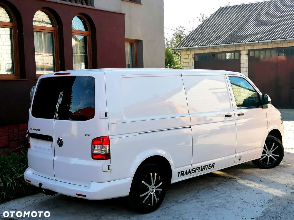 Volkswagen TRANSPORTER T5 - 22