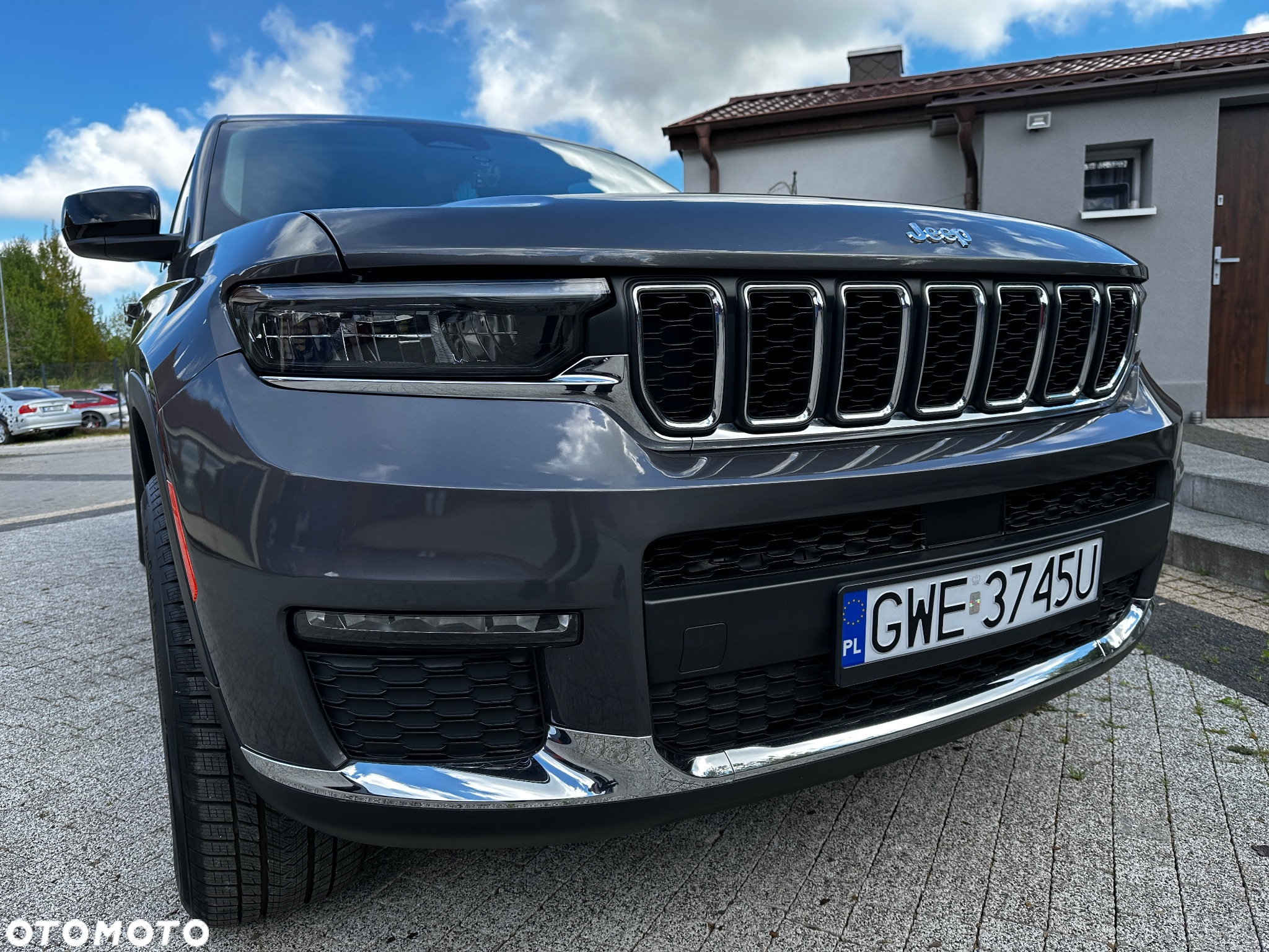 Jeep Grand Cherokee - 2