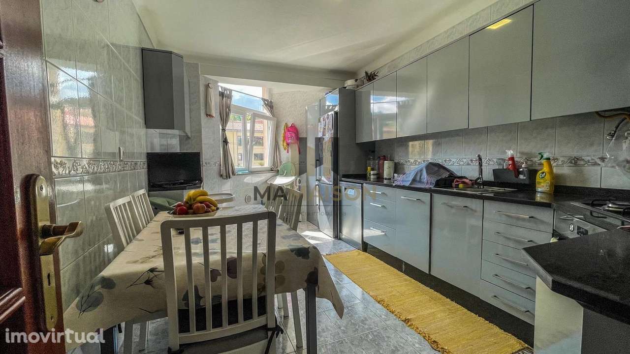 APARTAMENTO T3 | CENTRO LAMEGO | GARAGEM FECHADA - Grande imagem: 3/9