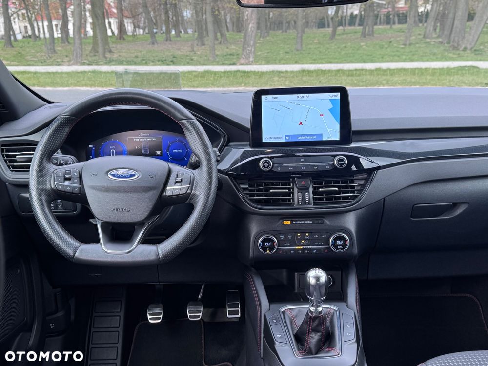 Ford Kuga 2.0 EcoBlue Hybrid ST-LINE - 33