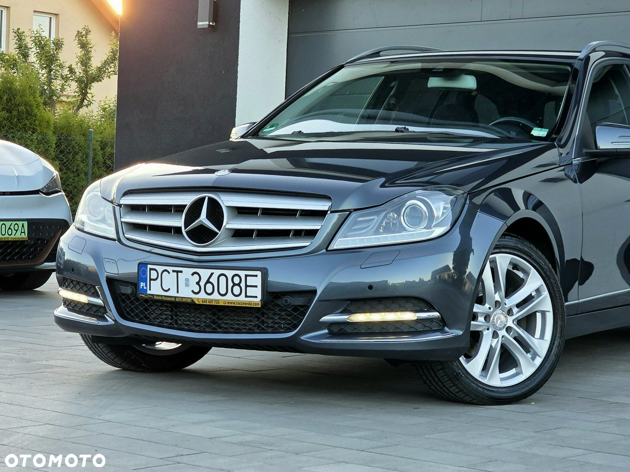 Mercedes-Benz Klasa C 200 CDI BlueEff Avantgarde - 24