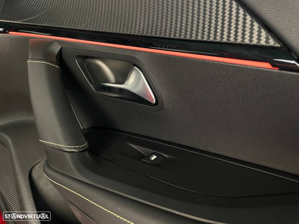 Peugeot e-2008 GT - 15