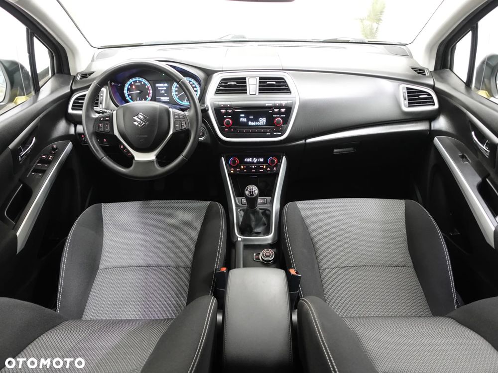 Suzuki SX4 S-Cross 1.6 VVT 4x4 Comfort - 28